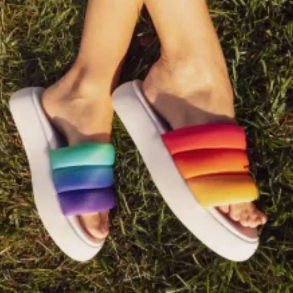 BRAND NEW TOMS ALPHARETTA MALLOW SLIDE WOMEN'S RAINBOW SHOES CASUAL SAN…